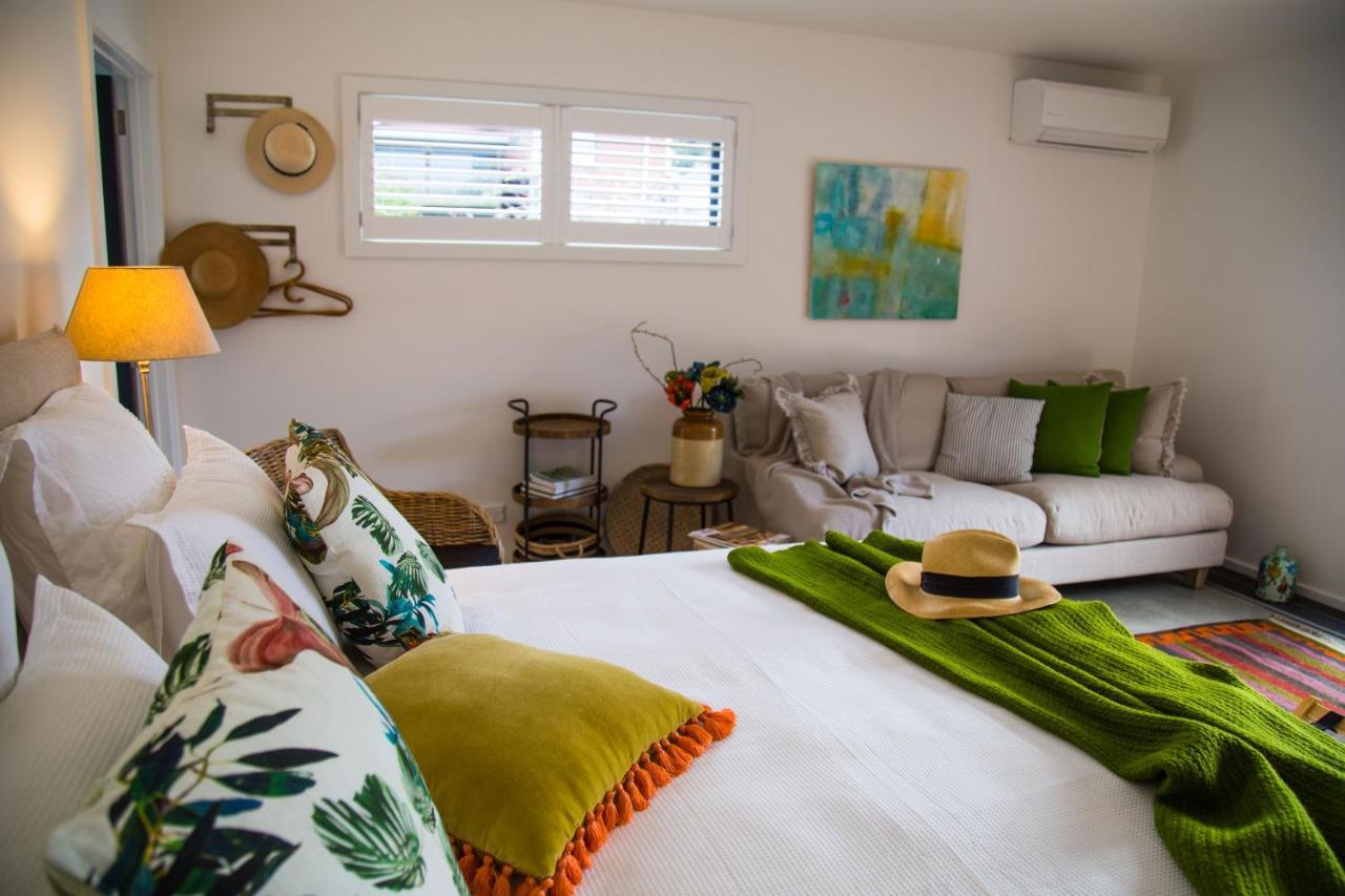 Bed and Breakfast Seagrass Studio Тайруа Экстерьер фото